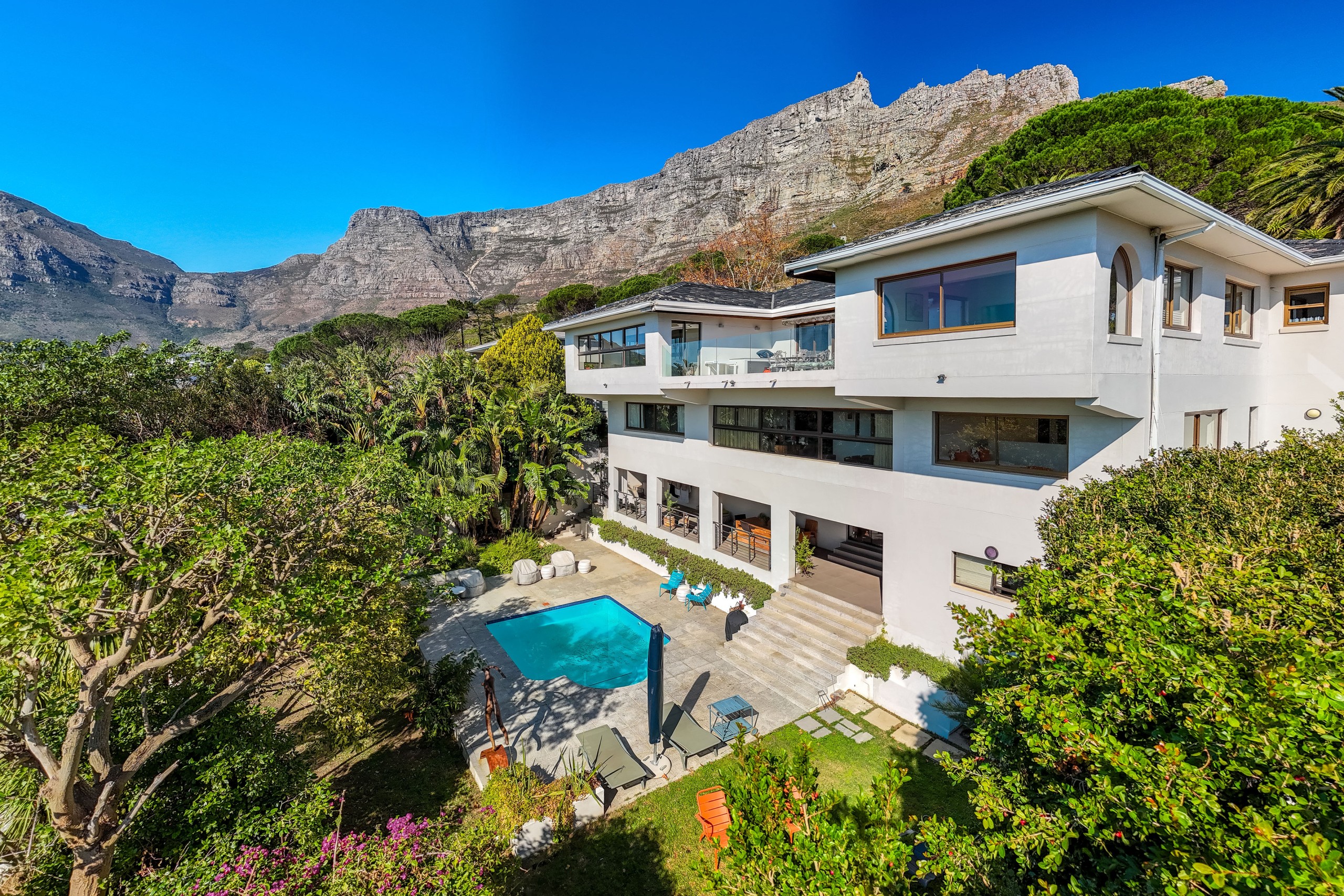 6 56GlencoeAvenueAerial-9